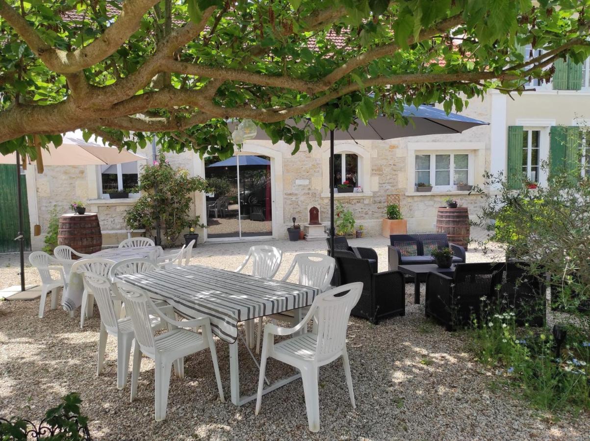 Bed and Breakfast L'Entre Deux Vignes Brizambourg Экстерьер фото